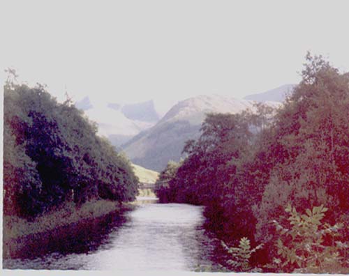 première vue des montagnes